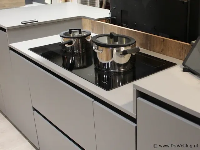 Rotpunkt eilandkeuken eettafel - afbeelding 2 van  51