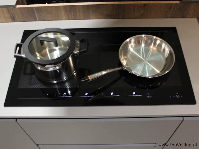 Rotpunkt eilandkeuken eettafel - afbeelding 3 van  51