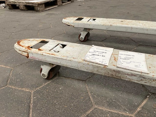 Rouchneck hand hydraulische palletwagen - afbeelding 3 van  4