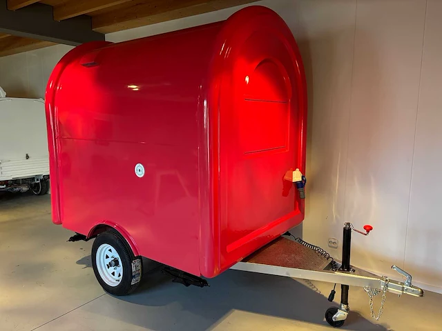 Roundtop - foodtruck - 2025 - afbeelding 8 van  28