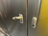 Roundtop - foodtruck - 2025 - afbeelding 17 van  22