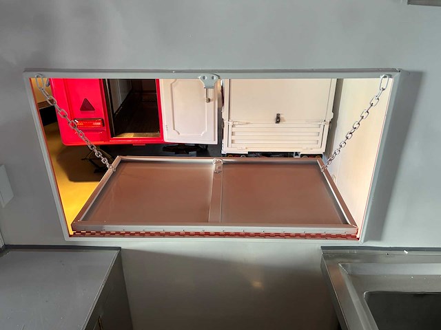 Roundtop - foodtruck - 2025 - afbeelding 21 van  22