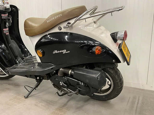 Rover bikes - rover fun - bromscooter - afbeelding 7 van  11