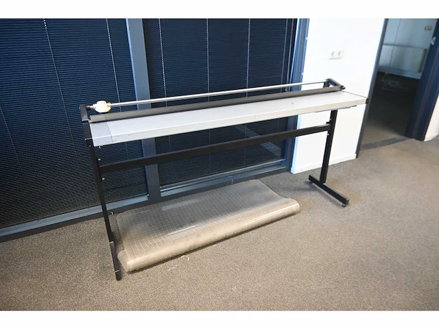 Rowe 165 snijtafel - afbeelding 1 van  4