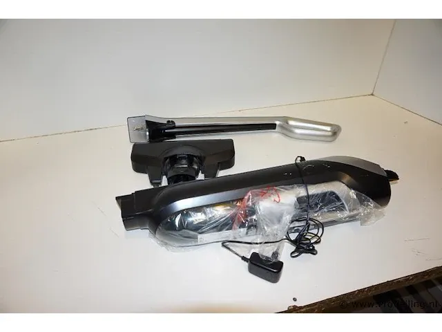 Rowenta flex animal rh99f1wo oplaadbare steelstofzuiger - afbeelding 4 van  5