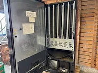 Royal vendors - - frisdrankautomaat - vending machine - afbeelding 7 van  9