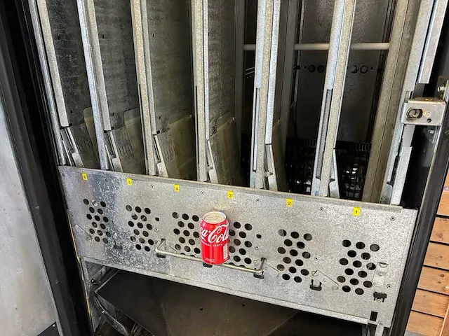 Royal vendors - - frisdrankautomaat - vending machine - afbeelding 8 van  9