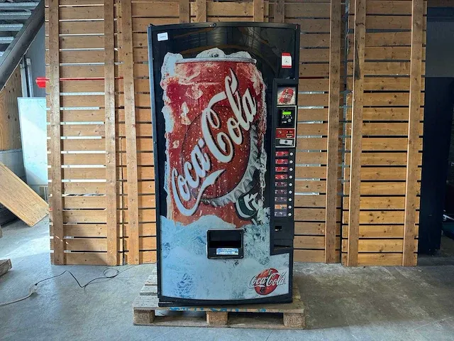 Royal vendors - 660 - frisdrankautomaat - vending machine - afbeelding 1 van  10
