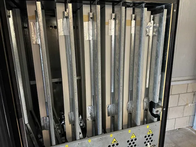 Royal vendors - 660 - frisdrankautomaat - vending machine - afbeelding 2 van  10
