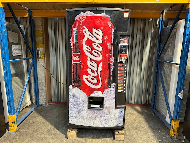 Royal vendors - 660 - frisdrankautomaat - vending machine - afbeelding 1 van  10
