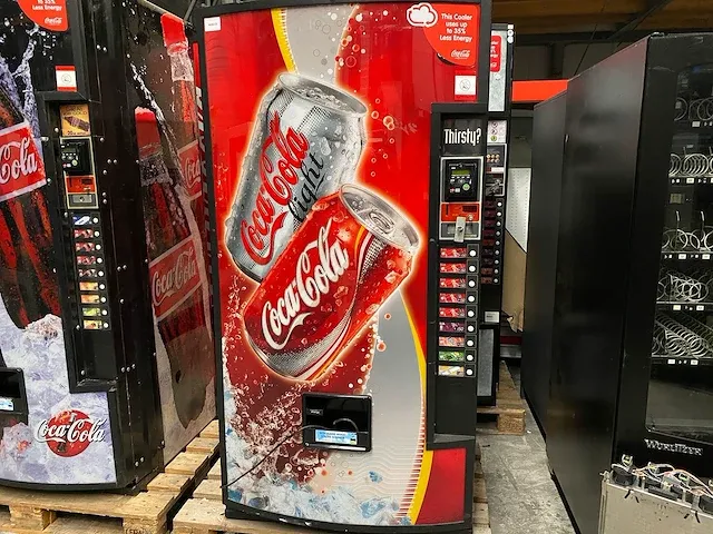 Royal vendors - 660-9 - frisdrank - vending machine - afbeelding 1 van  6