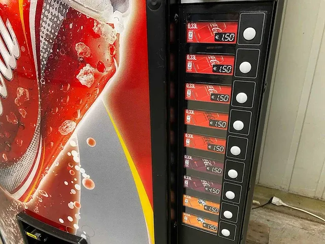 Royal vendors - 660-9 - frisdrankautomaat - vending machine - afbeelding 6 van  10