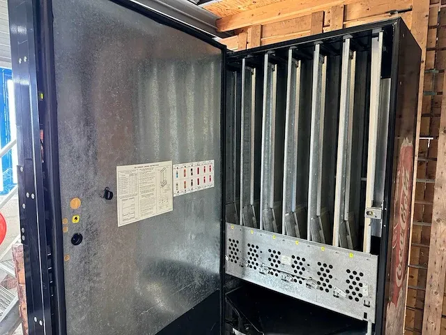 Royal vendors - 804 - frisdrankautomaat - vending machine - afbeelding 6 van  10