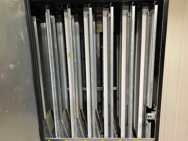 Royal vendors - 804-10 - frisdrankautomaat - vending machine - afbeelding 10 van  10