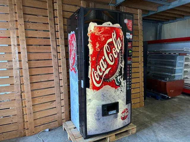 Royal vendors - 804-9 - frisdrankautomaat - vending machine - afbeelding 1 van  11
