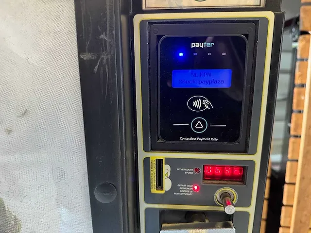 Royal vendors - frisdrankautomaat - vending machine - afbeelding 4 van  7