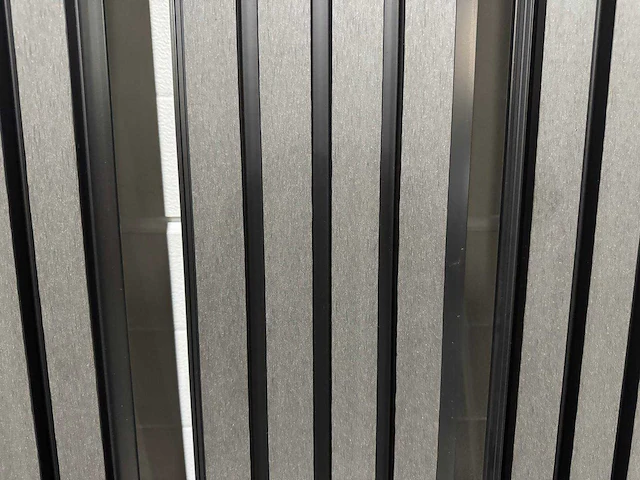 Royal zwart geborsteld composiet gevel bekleding (12x) - afbeelding 25 van  28