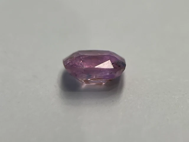Roze saffier - 0.83 carat natuurlijke roze saffier - afbeelding 3 van  5