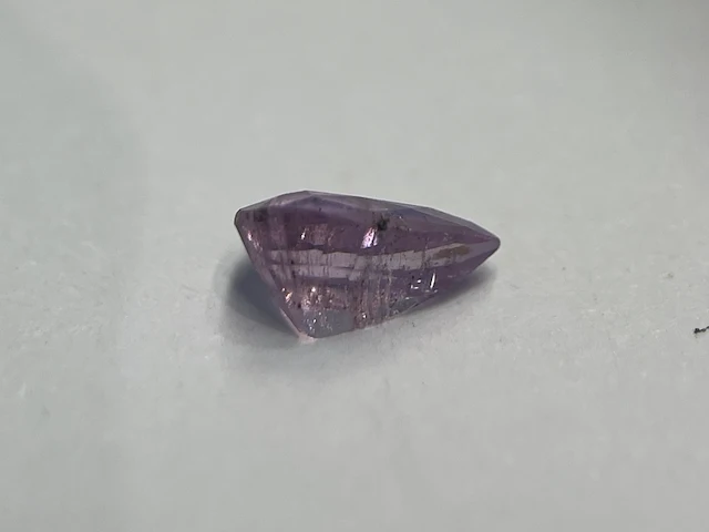 Roze saffier - 1.17 carat echte natuurlijke roze saffier - afbeelding 3 van  3