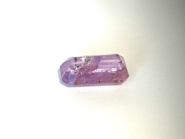 Roze saffier - 2.14 carat natuurlijke roze saffier - afbeelding 2 van  4
