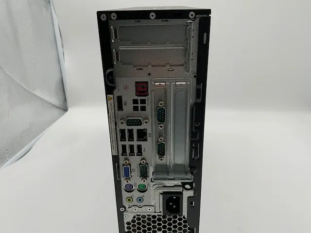 Rp5800, core(tm) i3 2nd gen, 2 gb ram, 500 gb hdd desktop - afbeelding 3 van  4