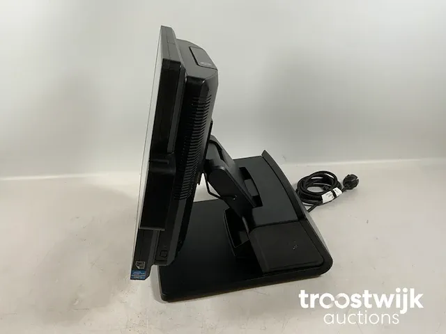 Rp7 retail system (7800) 15”, core(tm) i3 2nd gen, 8 gb ram, 256 gb ssd touch screen pos - afbeelding 3 van  7