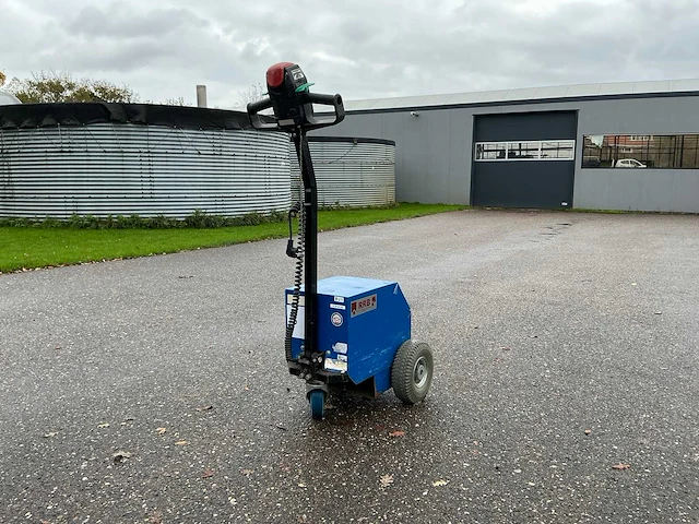 Rrb industriële trekker - afbeelding 1 van  17