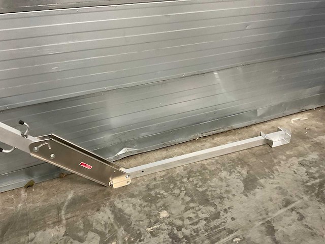 Rss200 plat dak staander met valstopapparaat met lijnklem (2x) - afbeelding 6 van  10
