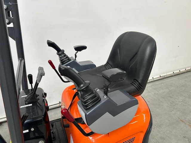 Rte - 2024 - 12-6 - minigraafmachine kubota euro 5 - afbeelding 10 van  36