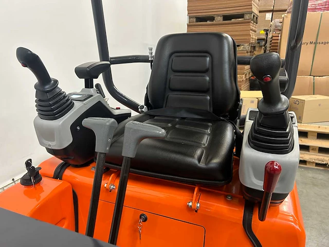 Rte - 2024 - 18 - minigraafmachine euro5 yanmar - afbeelding 20 van  43
