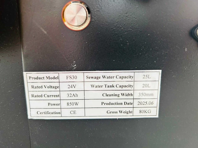 Rte - 2025 - fs30 - vloerschrobzuigmachine - afbeelding 2 van  12