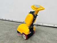 Rte - 2025 - fs30 - vloerschrobzuigmachine - afbeelding 6 van  12