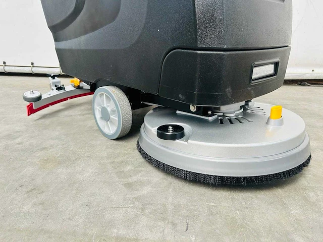 Rte - 2025 - fs50 - vloerschrobzuigmachine - afbeelding 11 van  21