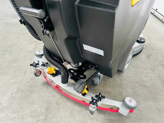 Rte - 2025 - fs50 - vloerschrobzuigmachine - afbeelding 21 van  21