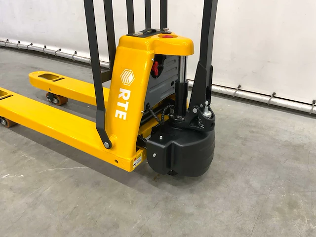 Rte elektrische palletwagen 1500kg met backrest - afbeelding 14 van  17