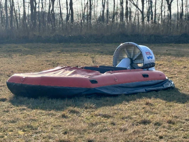 Rtk marine tiger 4xl hovercraft - afbeelding 6 van  32