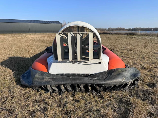 Rtk marine tiger 4xl hovercraft - afbeelding 20 van  32