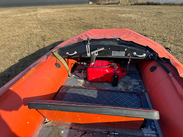 Rtk marine tiger 4xl hovercraft - afbeelding 22 van  32