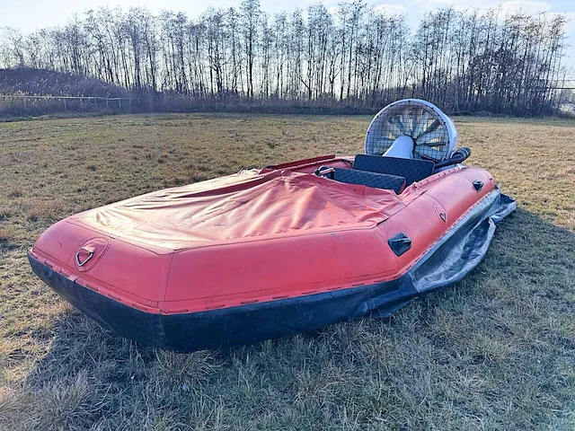 Rtk marine tiger 4xl hovercraft - afbeelding 23 van  32