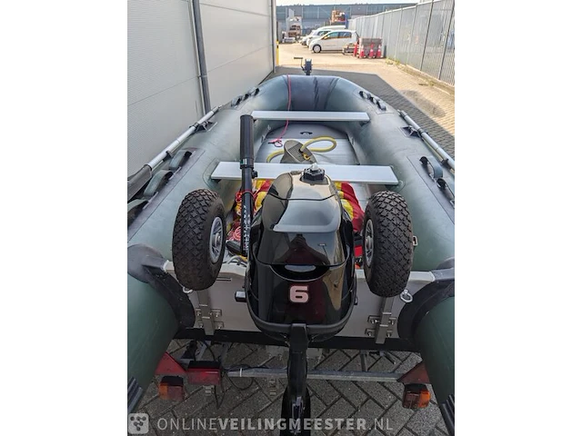 Rubberboot 3,8 meter met mercury 6pk 4t motor, strandtrailer en funband benethboats, ub360, groen - afbeelding 14 van  18