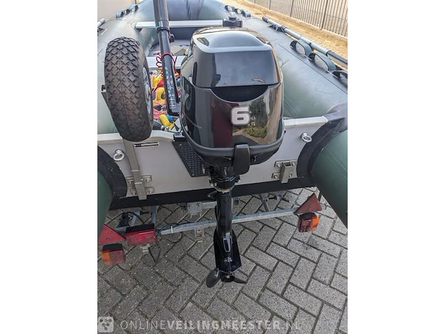 Rubberboot 3,8 meter met mercury 6pk 4t motor, strandtrailer en funband benethboats, ub360, groen - afbeelding 17 van  18