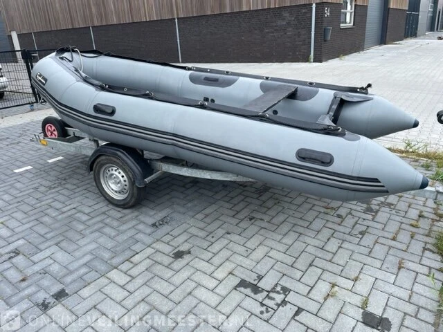 Rubberboot bombard typhoon, 420 alu, grijs / chroom, bouwjaar 2014 - afbeelding 2 van  5