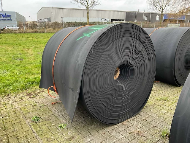 Rubberen rol 170 meter - afbeelding 1 van  6