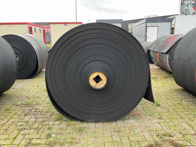 Rubberen rol 170 meter - afbeelding 3 van  6