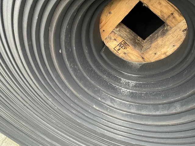 Rubberen rol 170 meter - afbeelding 4 van  6