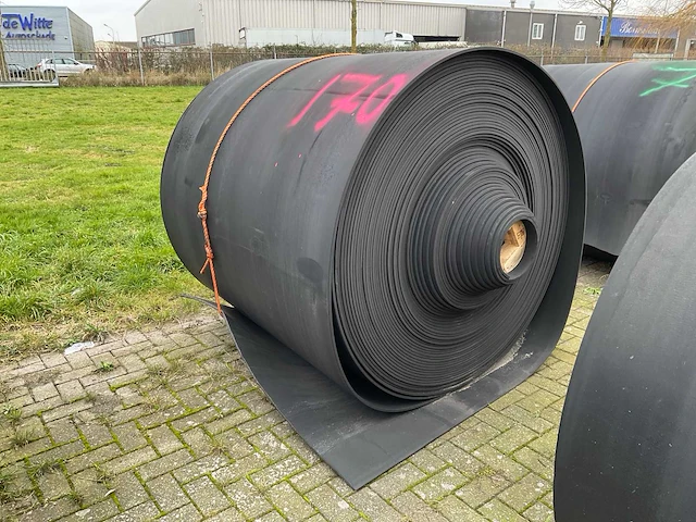 Rubberen rol 170 meter - afbeelding 1 van  6