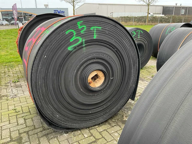 Rubberen rol 220 meter - afbeelding 3 van  6