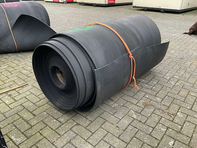 Rubberen rol 50 meter - afbeelding 1 van  6