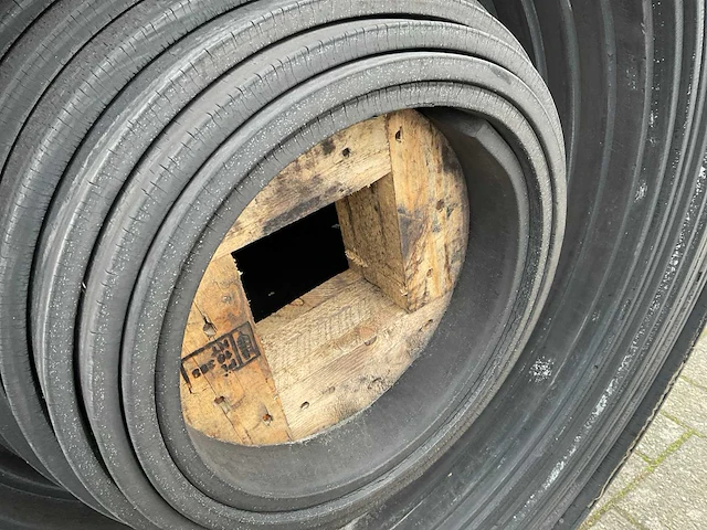 Rubberen rol 55 meter - afbeelding 4 van  6