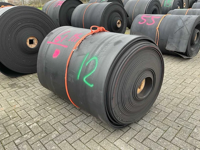 Rubberen rol 61 meter - afbeelding 1 van  6
